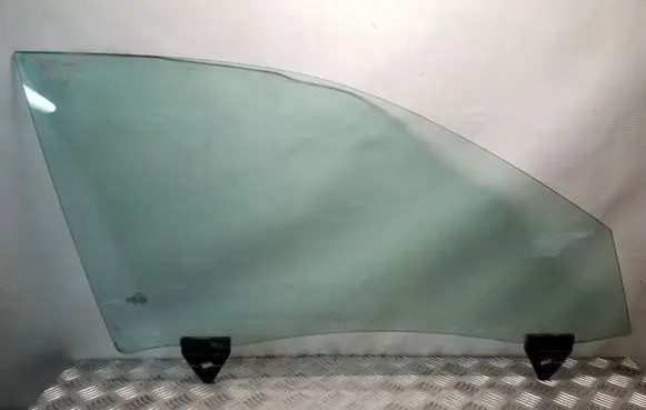 Audi A4 S4 B6 8E 8H Front door window glass four-door 