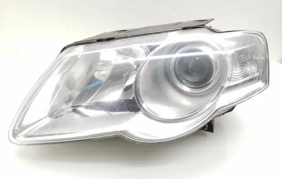 Volkswagen PASSAT B6 Headlight/headlamp 89316390