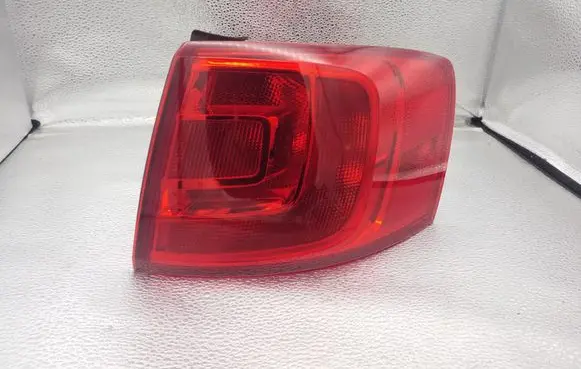 Volkswagen Jetta VI Rear/tail lights 5C6945096