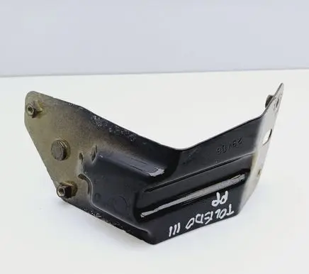 Seat Toledo III (5P) Fender mounting bracket 5P0821136