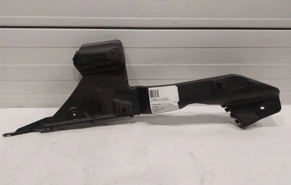 Chevrolet Camaro Rear bumper mounting bracket 23186325