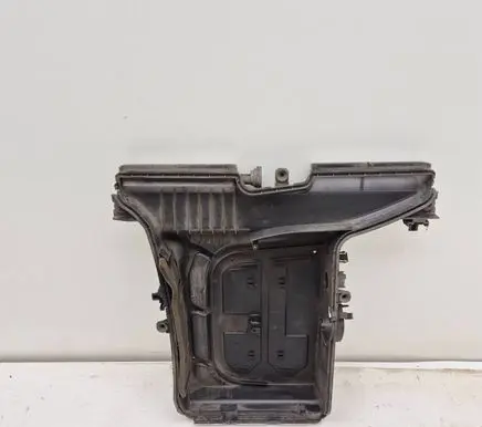 Audi Q8 Air filter box 4M0133837F