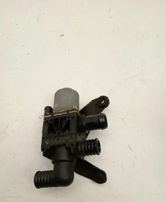 BMW X5 F15 Coolant heater control valve 6950257