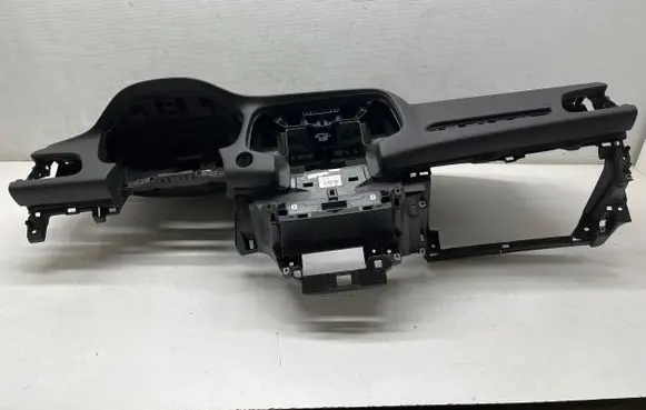 Renault Megane IV Dashboard 681003980R
