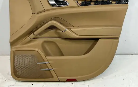 Porsche Cayenne (92A) Front door card panel trim 7P5