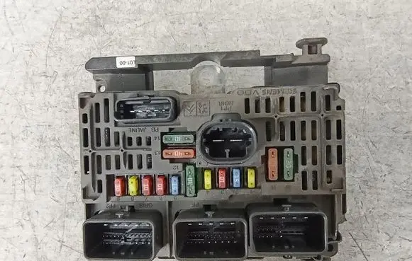 Peugeot 407 BSM Control unit 9656086080VDO