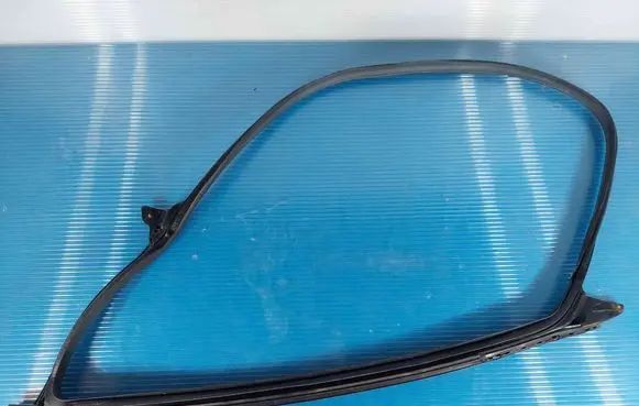 Tesla Model 3 Front door rubber seal 
