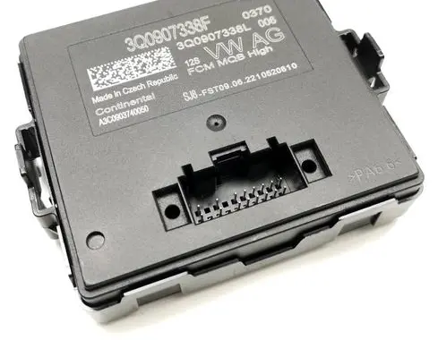 Volkswagen PASSAT B8 Light module LCM 3Q0907338F