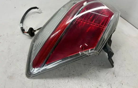 Nissan Rogue Rear/tail lights 265504BA0A