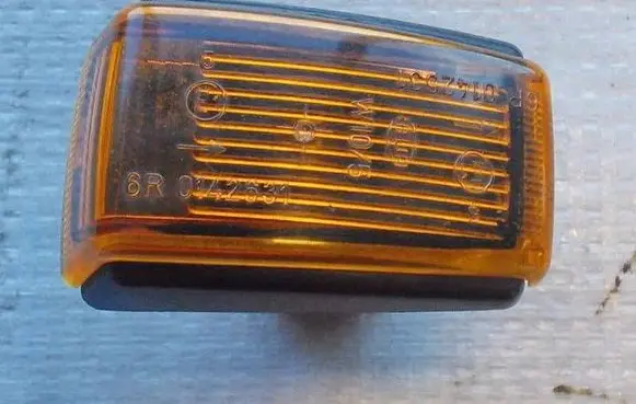 Volvo 850 Front fender indicator light 6R0142631