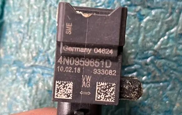 Audi Q5 SQ5 Airbag deployment crash/impact sensor 4N0959651D