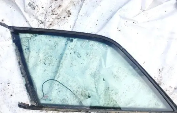 Audi A6 S6 C4 4A Rear side window