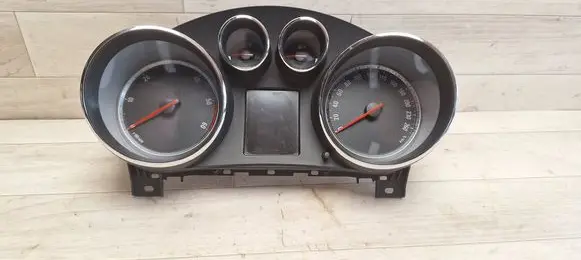 Opel Insignia A Speedometer (instrument cluster) 365903926 10313025409