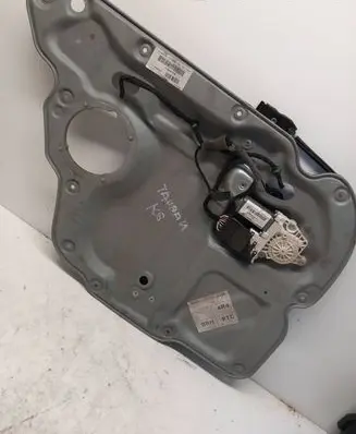 Volkswagen Touran I Rear door window regulator with motor 1K0959703J 961769335