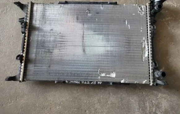 Audi A4 S4 B8 8K Coolant radiator 8K0121251R K5948005 0953662