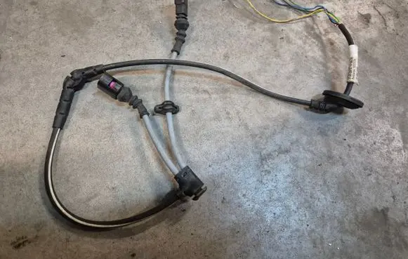 Audi RS3 Front ABS sensor wiring 5G0927903AH 6E0973702 1J0973802