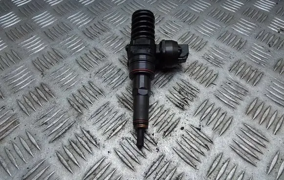 Seat Alhambra (Mk1) Fuel injector 038130073AK 0414720038