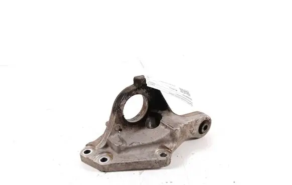 Opel Vivaro Driveshaft support bearing bracket 9674067780
