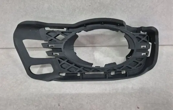 Mercedes-Benz C W204 Fog light bracket A2048852523
