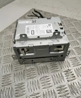 Opel Astra J Radio/CD/DVD/GPS head unit 23210484
