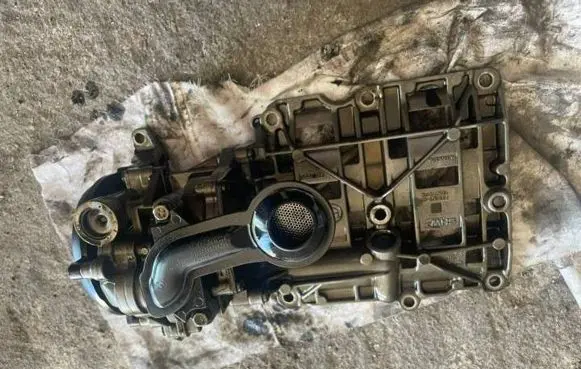BMW 3 E90 E91 Oil pump 7810823