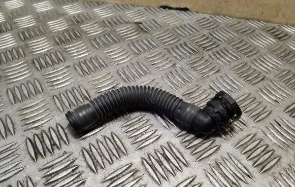 Audi A3 S3 8V Breather/breather pipe/hose 5Q0129637B