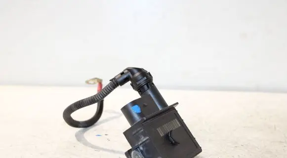 BMW 1 E81 E87 Glow plug pre-heat relay 7798000 779800005 0522120102