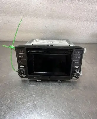 Volkswagen Polo V 6R Radio/CD/DVD/GPS head unit 6C0035869B