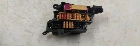 Audi A4 S4 B8 8K Fuse module 4F1941824