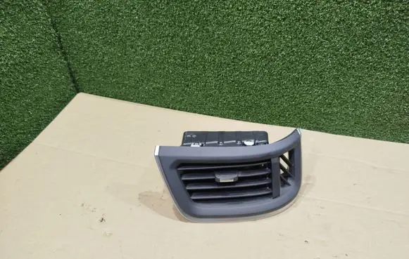Renault Trafic III (X82) Dashboard side air vent grill/cover trim 687603893R 687603134R GE0061090
