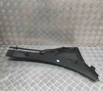 Skoda Octavia Mk4 Wiper trim 5E3819415