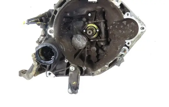 Manual 6 speed gearbox