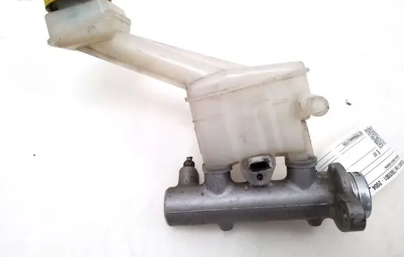 Nissan X-Trail T30 Master brake cylinder 