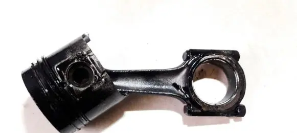 Citroen Berlingo Piston with connecting rod
