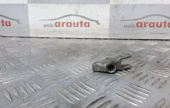 Opel Signum Fuel Injector clamp holder 4763