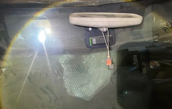 Renault Laguna II Front windscreen/windshield window 161000078