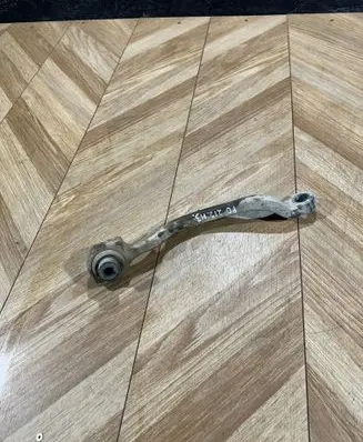 Mercedes-Benz E W212 Front lower control arm/wishbone 