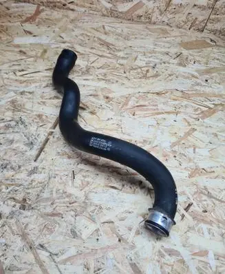 Mercedes-Benz E W211 Engine coolant pipe/hose A2115010782