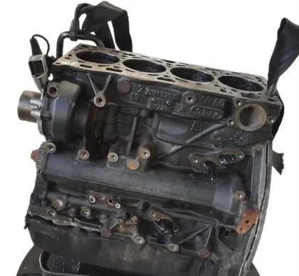 Volkswagen PASSAT B8 Engine CUA 03N023R