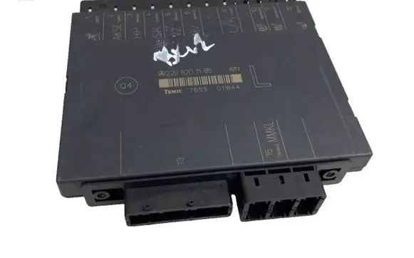 Mercedes-Benz S W220 Seat control module 2208201185