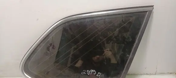 Volkswagen Golf VI Rear side window AS2