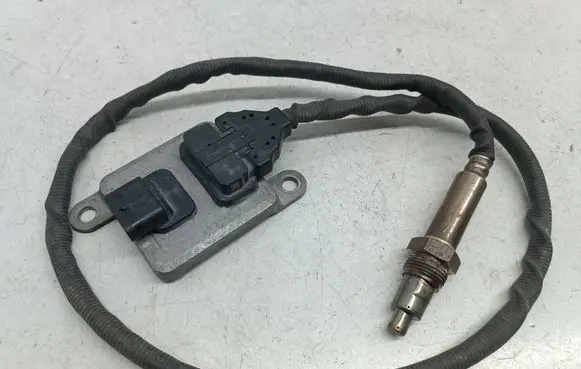 Mercedes-Benz Vito Viano W447 Lambda probe sensor A0009052909 0009052909