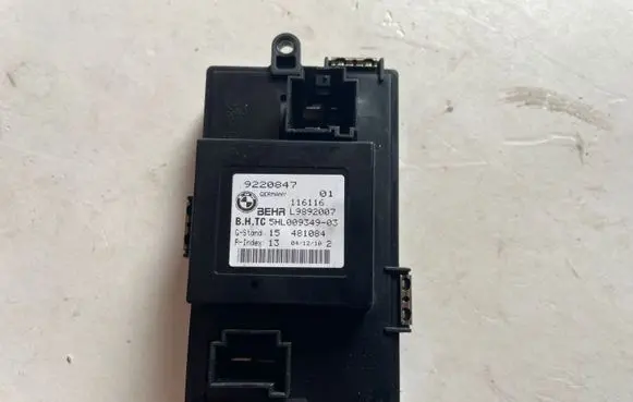 BMW 5 F10 F11 Heater blower motor/fan resistor 9220847