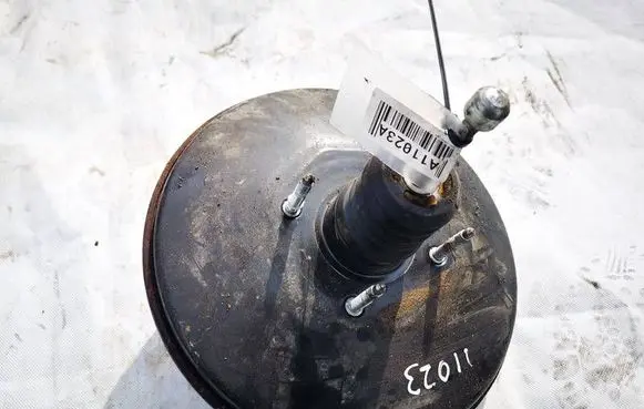 Opel Corsa D Brake booster 55701940