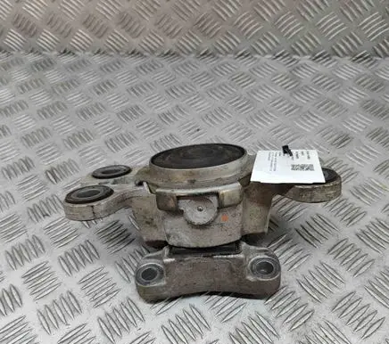 Land Rover Discovery Sport Engine mount bracket EJ327M121AD