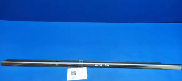 Mercedes-Benz E W212 Rubber seal front door window/glass A2127250305