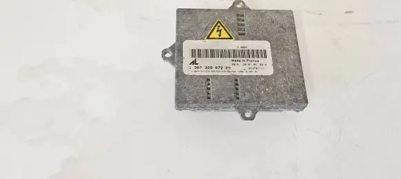 Mercedes-Benz E W211 Xenon control unit/module 1307329072 1039F01111