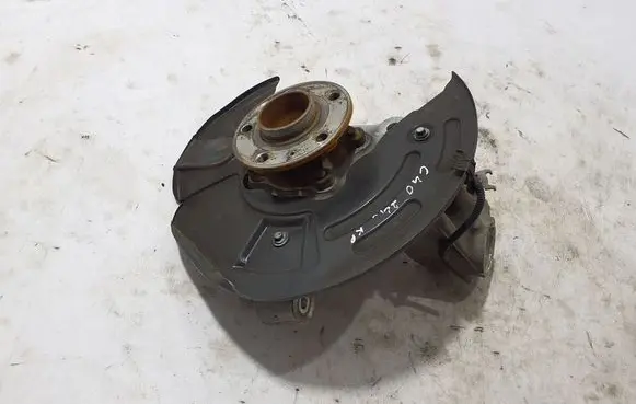 Volvo C40 Front wheel hub 32246335