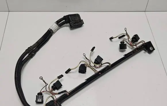 BMW 5 GT F07 Fuel injector wires 7605076 BM2S015115 E20561