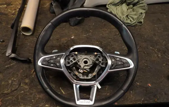 Renault Captur II Steering wheel